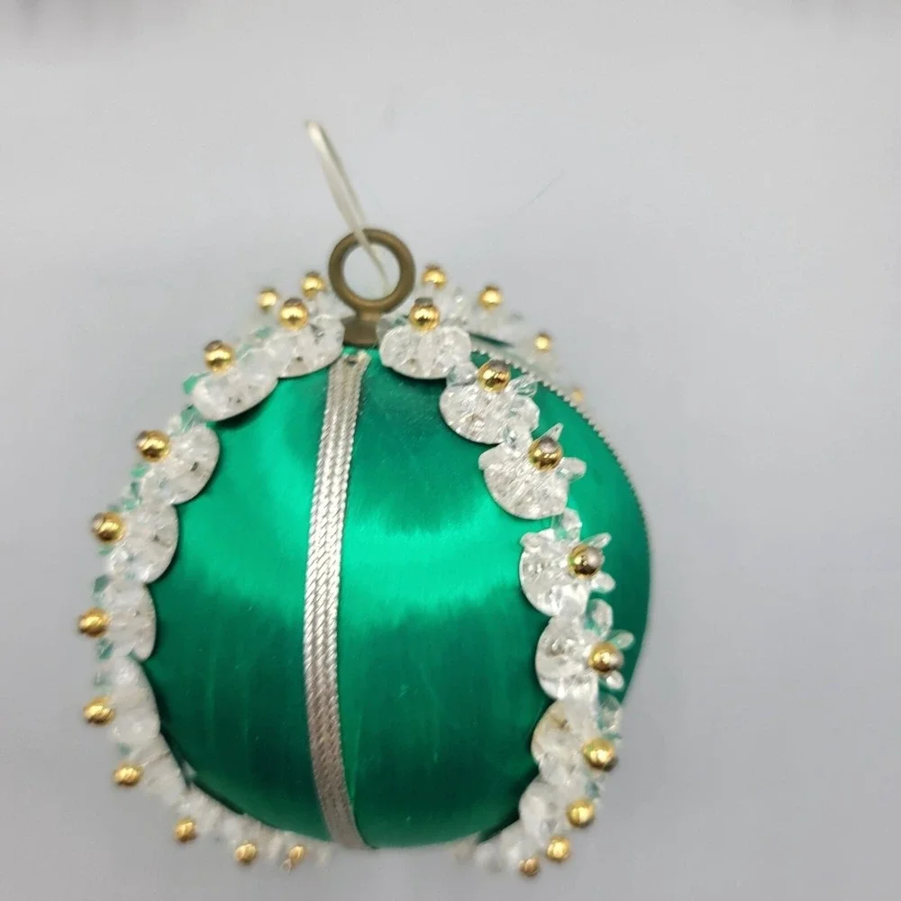 Vintage Set Of 5 Handmade Satin Thread Christmas Ornaments Push Pin Beaded Retro